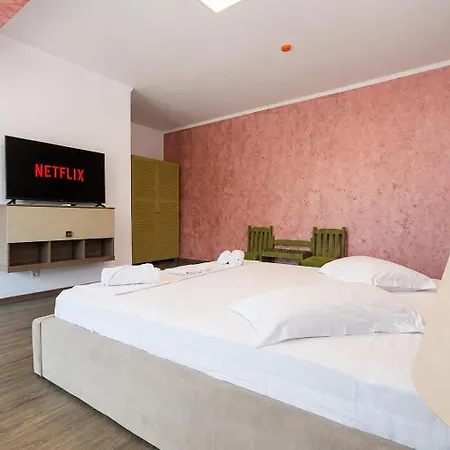 Hotel Bc Aprilia - Survivor Camp - Festival